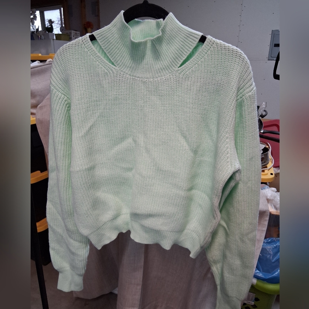 ByEgreis Mint Green Cropped Women's Sweater